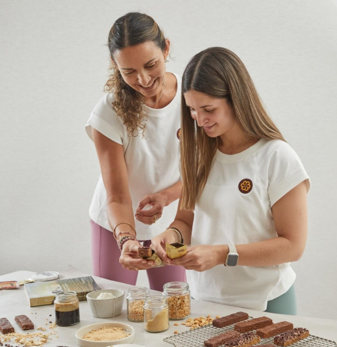 Fundadoras de Vitabars, madre e hija